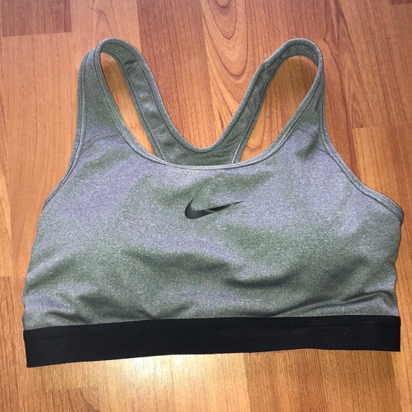 Nike sports bra - Picture 1 of 1